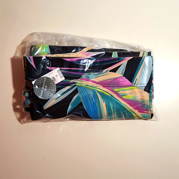 ❤NWT VINTAGE TORRID SWIM SHORTS - HIGH-RISE STRAPPY FLORAL - POWER MESH CONTROL - Picture 5 of 11